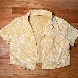 cute cropped Hawaiian button up shirt